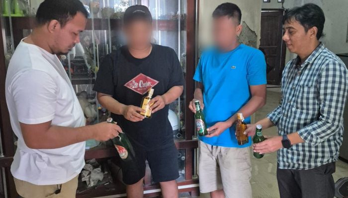 Polresta Cirebon Sita 363 Botol Miras Hasil Razia Pekat