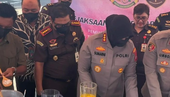 Kejaksaan Negeri Kabupaten Bekasi dan Kapolres Metro Bekasi Musnahkan Barang Bukti yang Telah Berkekuatan Hukum Tetap 