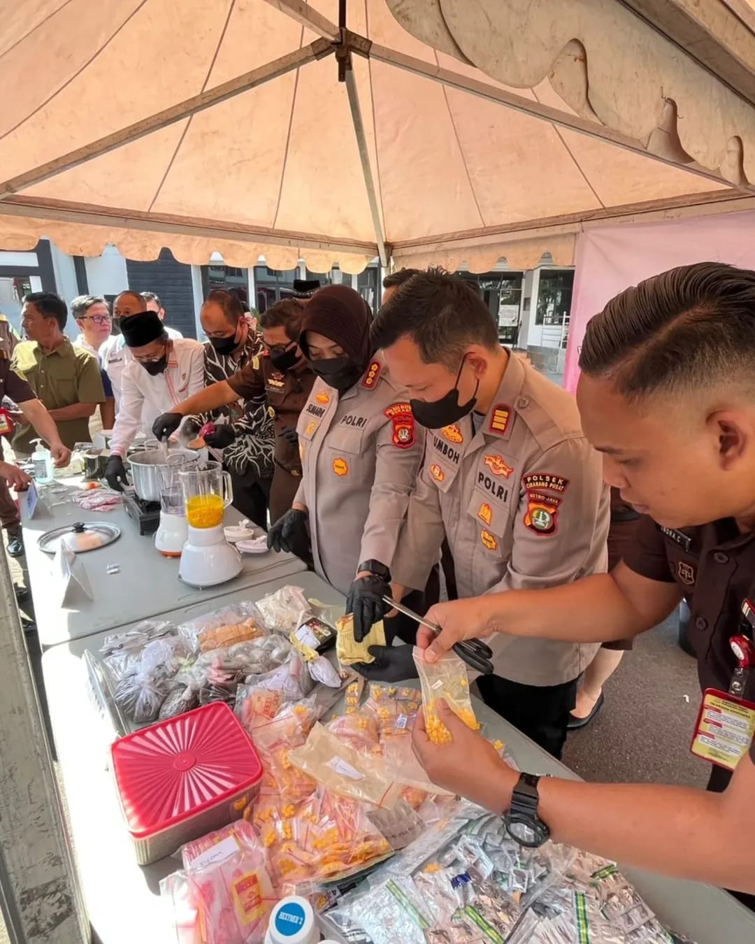kejaksaan negeri kabupaten bekasi dan kapolres metro bekasi musnahkan barang bukti yang telah berkekuatan hukum tetap 8 IMG 20260410 WA0148