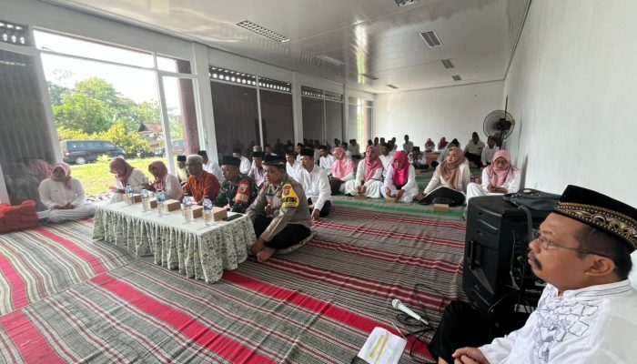 Suasana Harmonis dan Silaturahmi Kental dalam Acara Halal Bihalal di Gedung KDKMP Slorok