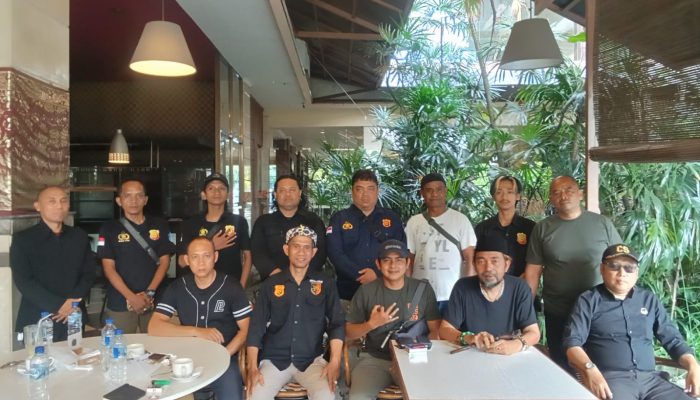 Ketum PW Fast Respon Nusantara, Agus Flores, Pengurus FRN Harus Memiliki Jiwa Patriotisme Loyalitas dan Profesionalisme Saat Menjalankan Tugas.