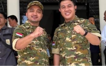 Ketua DPRD Tebo Khalis Mustiko foto bersama Ketua DPRD Sijunjung saat mengikuti KPPD. (Istimewa )