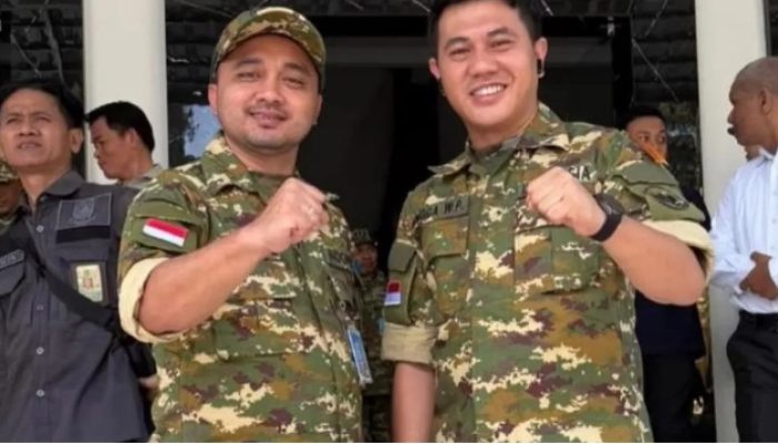 Ketua DPRD Tebo Khalis Mustiko foto bersama Ketua DPRD Sijunjung saat mengikuti KPPD. (Istimewa )