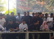 Konfrensi Pers Digelar,Bupati Iskandar Usman Al farlaki Akan Laporkan Semua Yang Terlibat Penyebar Berita Fitnah.