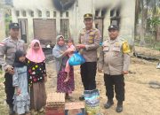 Kapolsek Baktiya Barat Salurkan Bantuan Sembako untuk Korban Kebakaran di Cot Laba