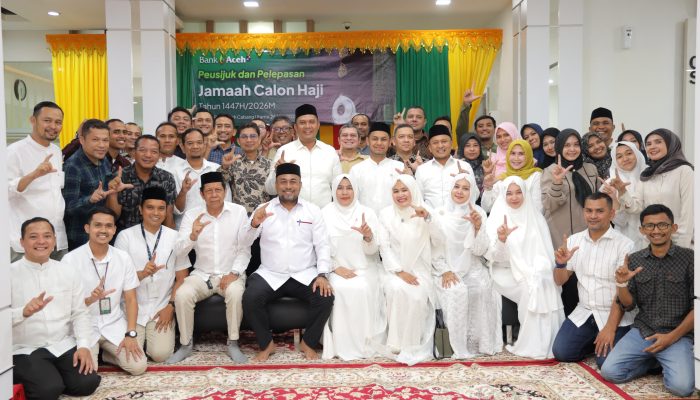 *Bank Aceh Perkuat Peran Strategis, Gelar Peusijuk dan Lepas 1.624 Jamaah Calon Haji 2026*