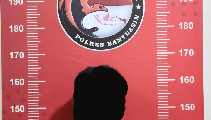 *Polres Banyuasin Bekuk Buruh Pengedar Sabu 10,60 Gram di Pinggir Jalan Palembang-Betung*