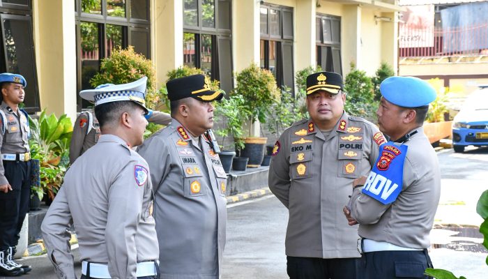 ‎Tegakkan Disiplin, Polresta Cirebon Bersama Bidpropam Polda Jabar Gelar Gaktibplin dan Tes Urine Mendadak