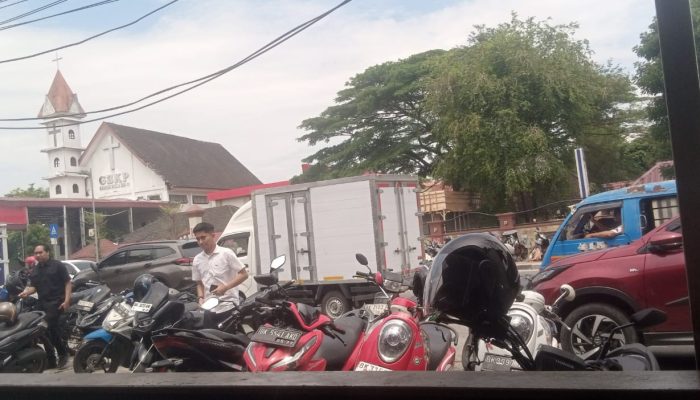 HMI Gelar Aksi Damai di Polda Sumut, Tolak Banding PTDH Kompol DK