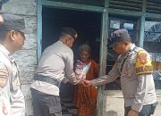 POLSEK MUARA PADANG SALURKAN BANTUAN SEMBAKO UNTUK LANSIA KURANG MAMPU