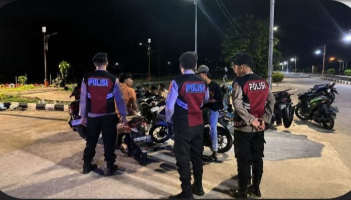 *PATROLI MALAM SAT SAMAPTA POLRES BANYUASIN BERJALAN LANCAR, KONDUSIFITAS KAMTIBMAS TERJAGA*