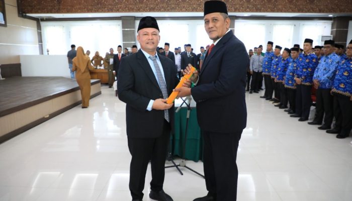 Ayah Wa Lantik Sekda Aceh Utara serta 143 Pejabat Eselon III dan IV