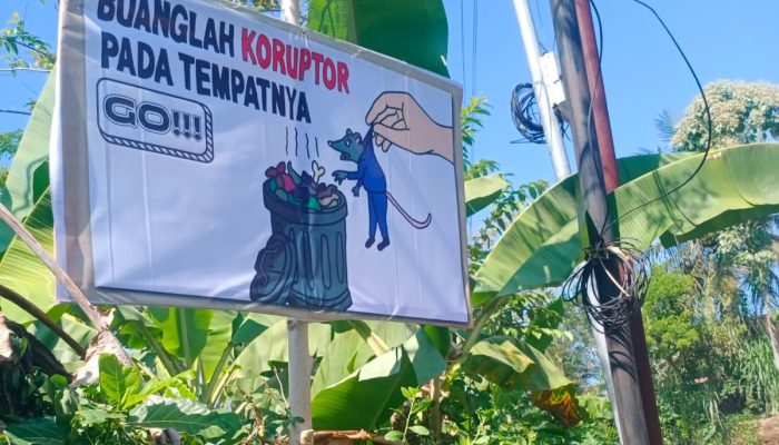 Diduga Mandek di Tangan Kasun! Dana SPPT PBB-P2 Dipertanyakan, Warga Sukodono Donorojo Pacitan Bentangkan Ratusan Banner Protes