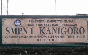 Wali Murid Desak Klarifikasi Tranparansi Dana BOS Sebesar Rp.557 Juta Kepihak SMPN 1 Kanigoro Tentang Aturan Komite Sekolah
