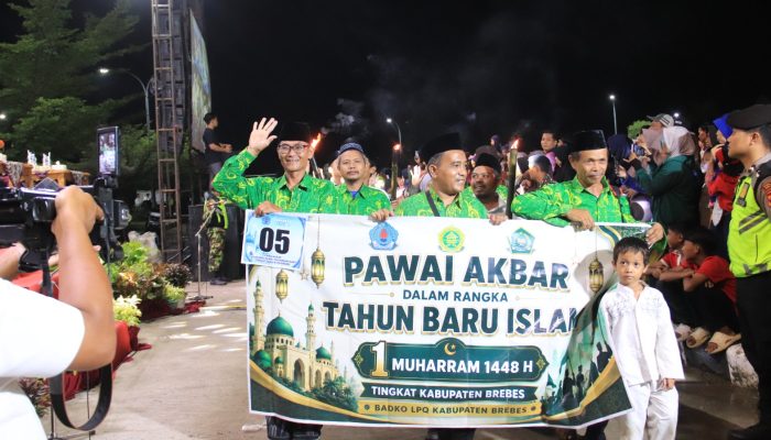 Cahaya Obor dan Semangat Hijrah Warnai Pawai Akbar 1 Muharram 1448 H