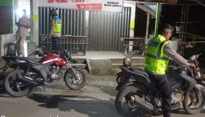 Polsek Gunung Meriah Laksanakan Patroli Blue Light di Wilayah Hukumnya