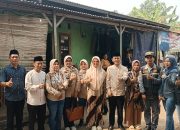 Respons Cepat Laporan Warga, Camat Jatiasih Pimpin Aksi ‘Jumat Tali Kasih’ di Jatisari ‎