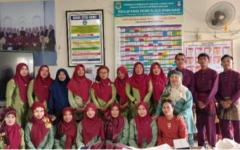 kepala SDN 23/X Muarasabak timur,sampaikan ucapan selamat hari pendidikan Nasional,serukan semangat Membangun generasi Emas