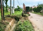 Drainase Sumbat, Excavator di Turunkan, ini Acuan Utama Keuchik Alue Papeun Hadapi Musim Hujan Datang