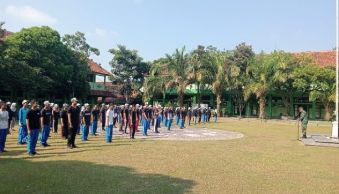 Tanamkan Jiwa Nasionalisme Sejak Dini, Koramil Teras Gembleng Pelajar SMAN 1 Teras dengan Wawasan Kebangsaan