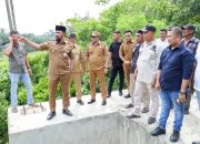 bupati al- farlaky tinjau jembatan gantung bhom lama- blang simpoe 14 FB IMG 1784014587142
