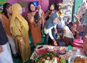 tasyakuran sekaligus hari ulang tahun mama rukana dusun kabunan , jombang di tengarai tiup lilin bersama dan tumpengan 10 IMG 20260701 WA0022
