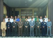 pimpin upacara hut bhayangkara ke 80, kapolres tulang bawang barat bacakan amanat presiden: polri harus makin profesional dan dekat dengan masyarakat 9 IMG 20260701 WA0036XWk2lFL