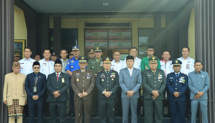 Pimpin Upacara HUT Bhayangkara ke 80, Kapolres Tulang Bawang Barat Bacakan Amanat Presiden: Polri Harus Makin Profesional dan Dekat dengan Masyarakat