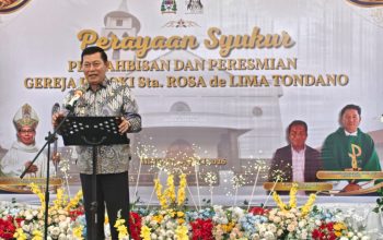 Peresmian Gereja Paroki Santa Rosa de Lima Tondano Berlangsung Khidmat dan Semarak, Kodim 1302/Minahasa Menyalurkan Bantuan Sosial kepada Umat Beriman