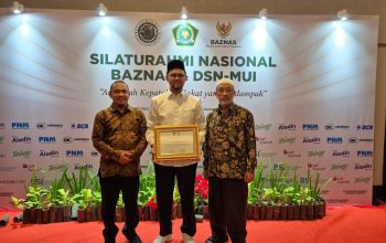 ketua dps pt. bank aceh syariah raih anugerah kepatuhan zakat berdampak dari baznas dan dsn-mui 5 IMG 20260708 WA0012