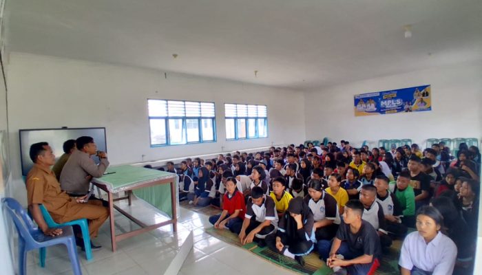 Polsek Munte Edukasi Pelajar Bahaya Narkoba dan Tertib Berlalu Lintas Saat MPLS