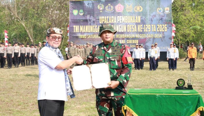Pembukaan TMMD Reguler ke-129 Kodim 0620/Kab. Cirebon di Desa Leuweung Kencana. “Percepat Pembangunan Demi Kesejahteraan Masyarakat” ‎