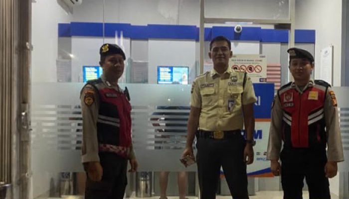 PATROLI MALAM HINGGA STRONG POINT PAGI, SAT SAMAPTA POLRES BANYUASIN JAGA KAMTIBMAS TETAP KONDUSIF