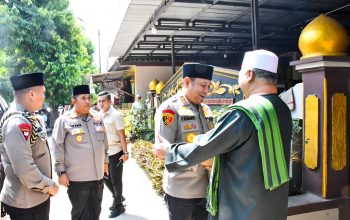 kapolda jabar sholat jumat keliling dan silaturahmi ke ponpes al-khairiyah, perkuat sinergitas polri dengan ulama 6 IMG 20260718 WA0074