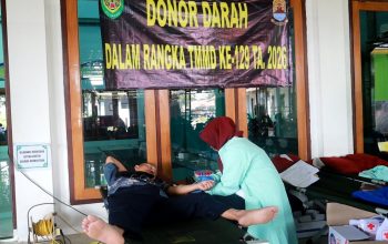 Setetes Darah untuk Negeri: TMMD ke-129 Kodim 0620/Kab. Cirebon Gelar Donor Darah Bersama PMI Kabupaten Cirebon ‎