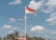bendera usang ,robek di depan kantor desa keluang kecamatan tungkal ilir kabupaten banyuasin 11 IMG 20260719 WA0021GpaR1KT