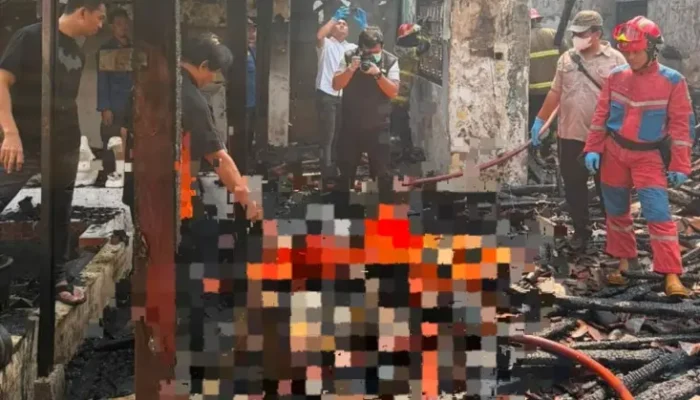 Obat Nyamuk Maut: Rumah di Bekasi Utara Hangus Terbakar, Satu Penghuni Tewas Terjebak Kobaran Api