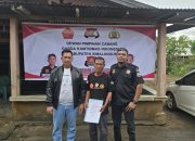 Komandan Garda Kamtibmas Indonesia Provinsi Sumatera Utara Memberikan SK Kepengurusan Garda Kamtibmas Indonesia Kab. Simalungun