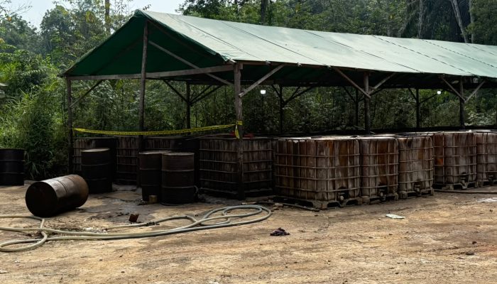 Polda Sumsel Tindak Tegas Illegal Refinery, Barang Bukti Puluhan Ribu Liter Disita