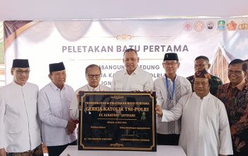 Pondasi Harmoni di Jatisari: Walikota Bekasi Letakkan Batu Pertama Gereja Katolik St. Ignatius  ‎