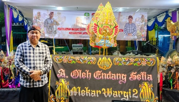 Kecamatan Jatisampurna Gelar Wayang Golek dalam Rangka Babaritan Sedekah Bumi
