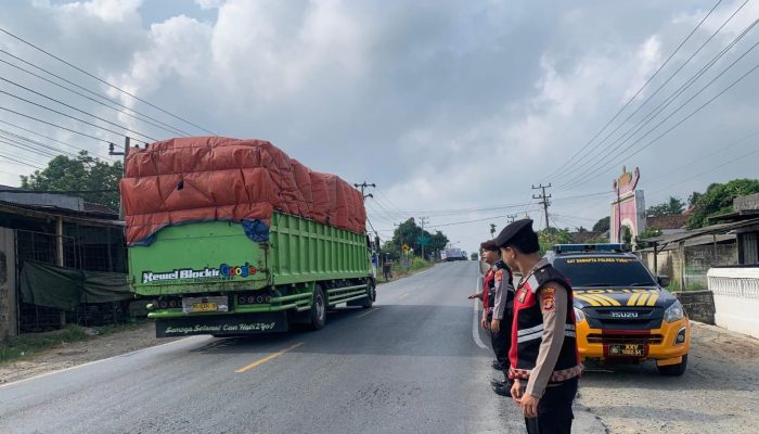 Tak Beri Ruang Kejahatan, Pasukan Elit Samapta Polres Tuba Patroli Masif di Menggala Timur