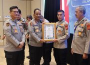 polres aceh timur meraih dua penghargaan pada rakernis sdm polda aceh* 17 IMG 20260806 WA0001jEpU203