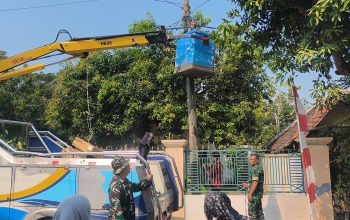 tmmd ke-129 kodim 0620/kab. cirebon hadirkan penerangan jalan umum bagi masyarakat desa luwung kencana 6 IMG 20260809 WA0011