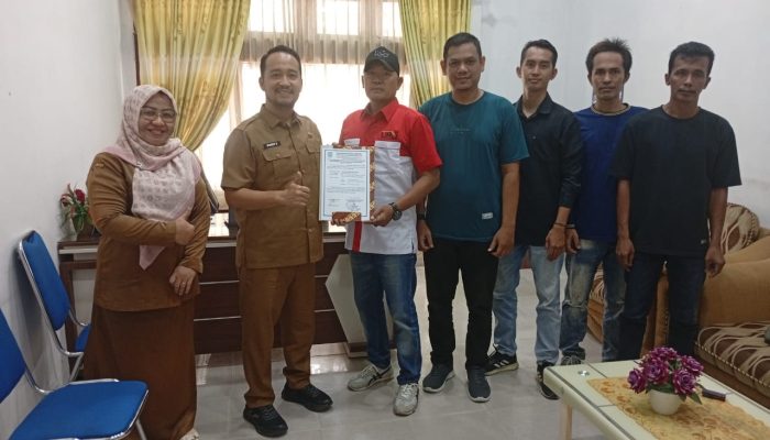 LSM LIRA Kota Langsa Resmi Terima SKT Dari Kesbangpol .