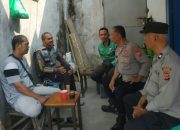 Bhabinkamtibmas Sambangi Warung Ojol Mart Kamtibmas, Ajak Pengemud