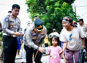 peduli warga terdampak kekeringan, polresta cirebon distribusikan 6.000 liter air bersih ke desa slangit 3 IMG 20260819 WA0025