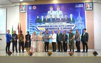 pengurus idi cabang langsa dilantik, jeffry tekankan profesionalisme dan pelayanan masyarakat 4 IMG 20260822 WA0015