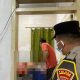 Lansia Perempuan Ditemukan Meninggal Dunia di Rumahnya, Polisi Datang ke TKP