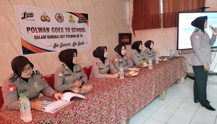 Polwan Goes To School Edukasi Siswa SMPN 6 Cirebon tentang Perlindungan dari Kekerasan Seksual